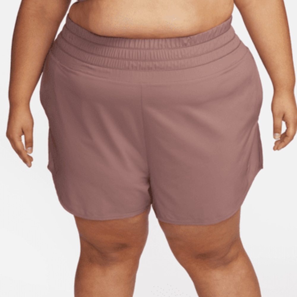 Nike mauve Athletic Shorts Lightweight Performance